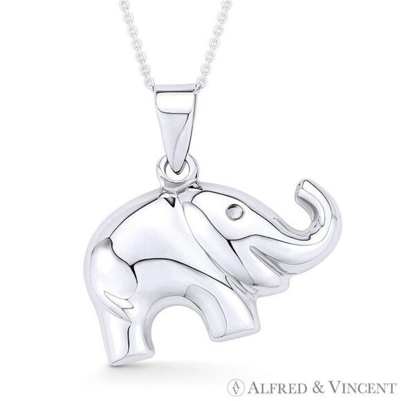 Elephant Animal Charm Pendant in .925 Sterling Silver - Picture 1 of 1